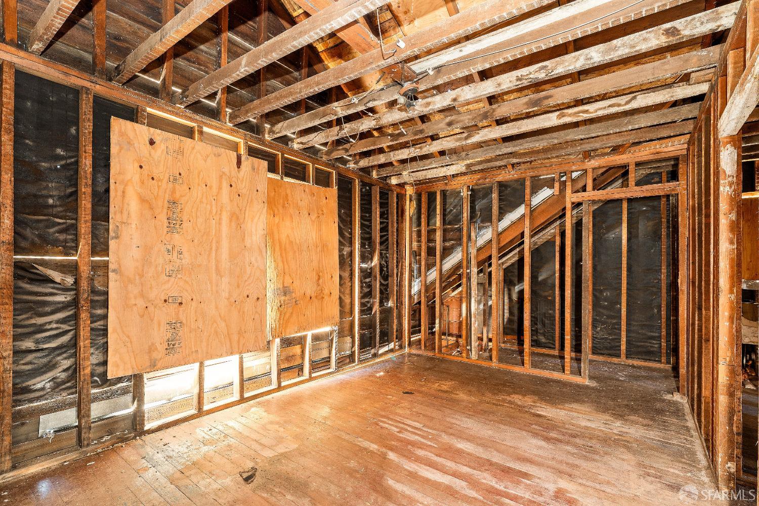 Detail Gallery Image 21 of 44 For 1276 Revere Ave, San Francisco,  CA 94124 - 4 Beds | 2/1 Baths