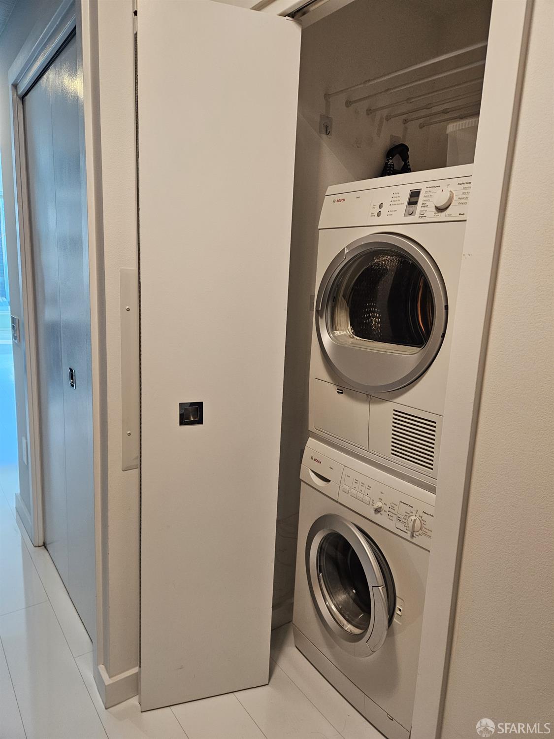 Photo #10: 426108033 Listing: Photo #10