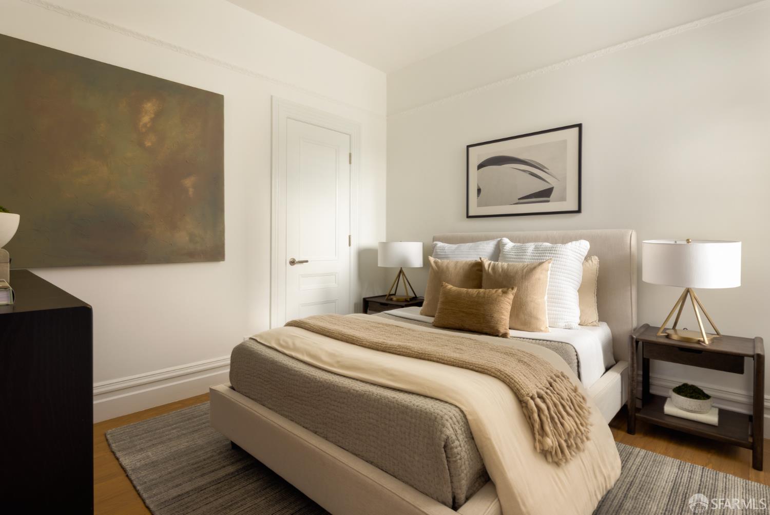 Detail Gallery Image 16 of 23 For 844 Clayton St, San Francisco,  CA 94117 - 5 Beds | 3/2 Baths