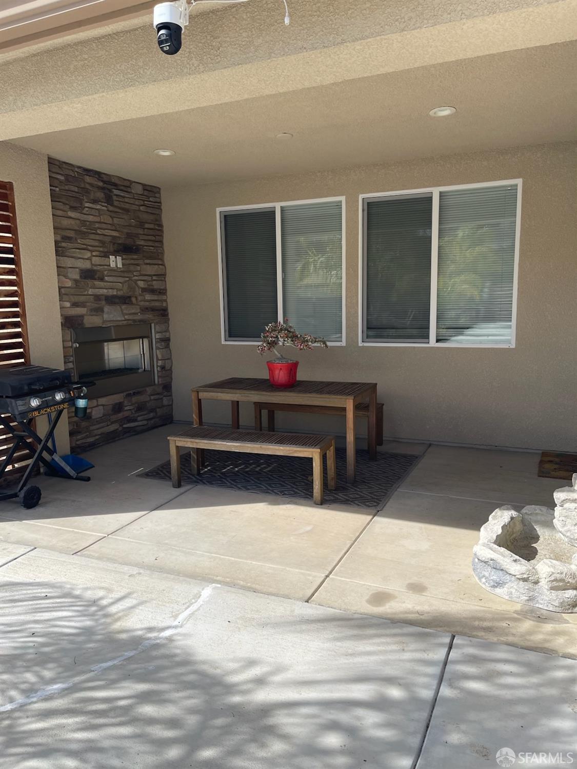 Detail Gallery Image 6 of 6 For 1535 Goldenstar Ct, Hollister,  CA 95023 - 3 Beds | 2/1 Baths