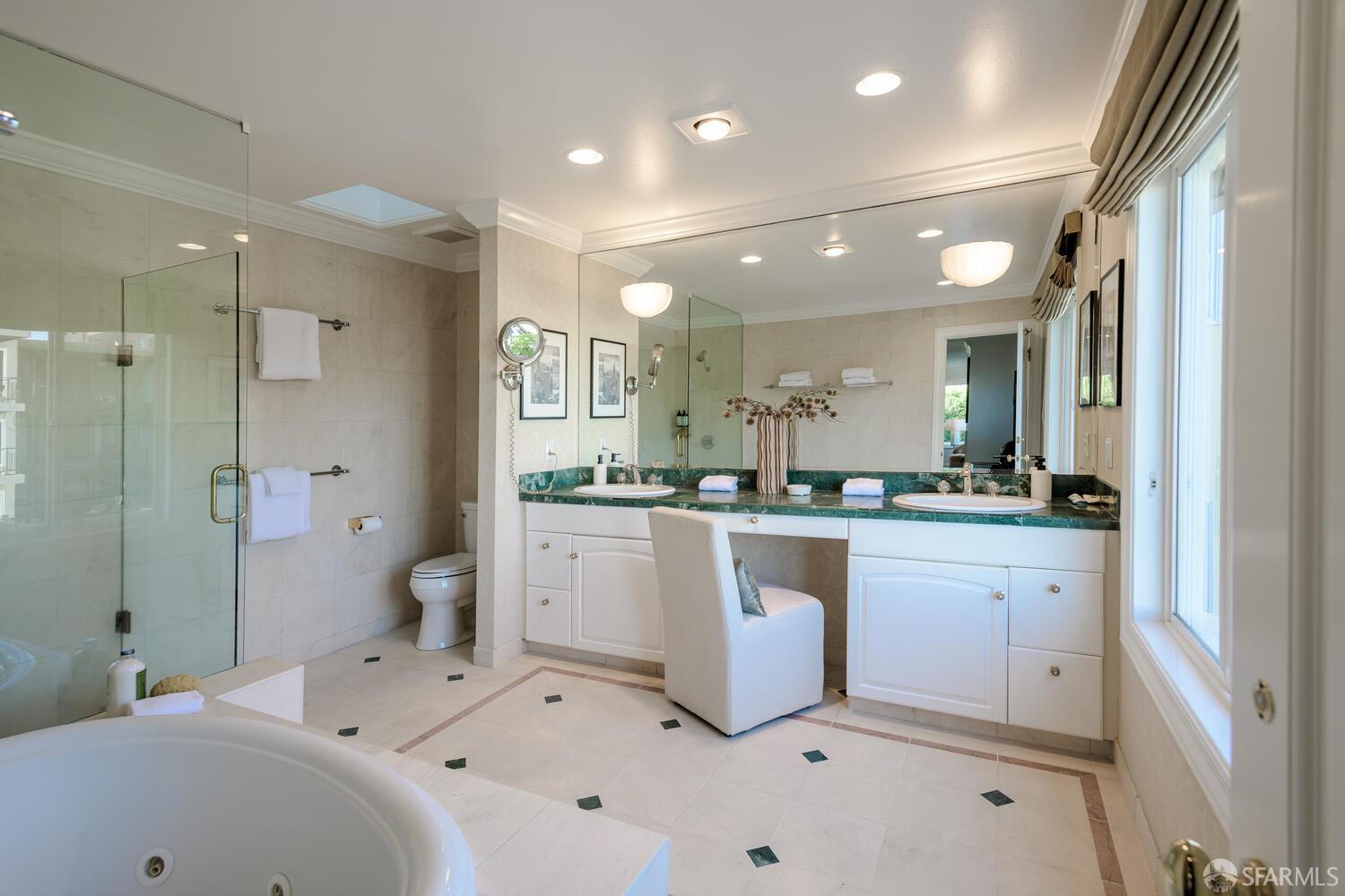 Detail Gallery Image 34 of 46 For 2001 Pacific Ave, San Francisco,  CA 94109 - 5 Beds | 4 Baths