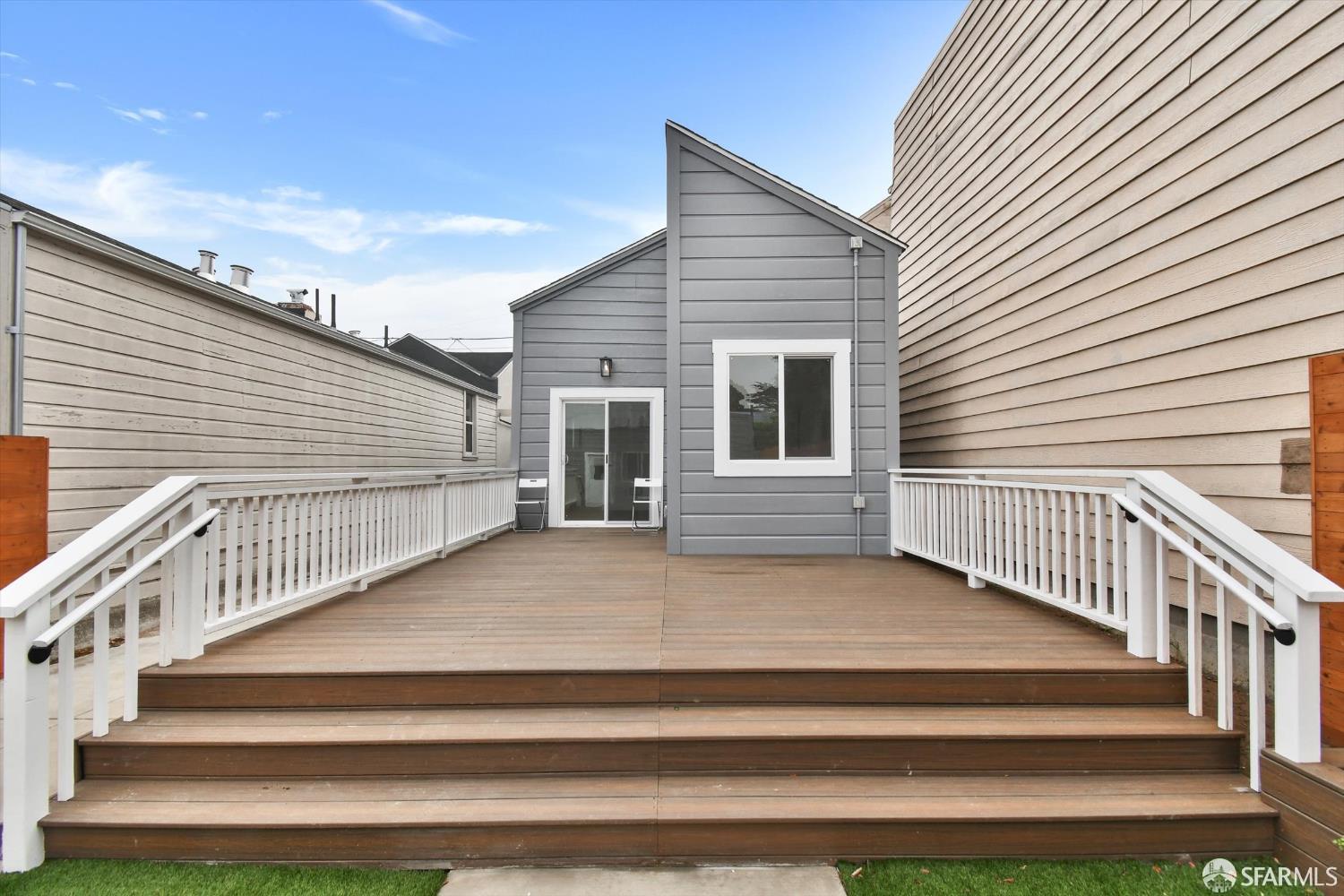 Detail Gallery Image 24 of 32 For 337 Jules Ave, San Francisco,  CA 94112 - 3 Beds | 1 Baths