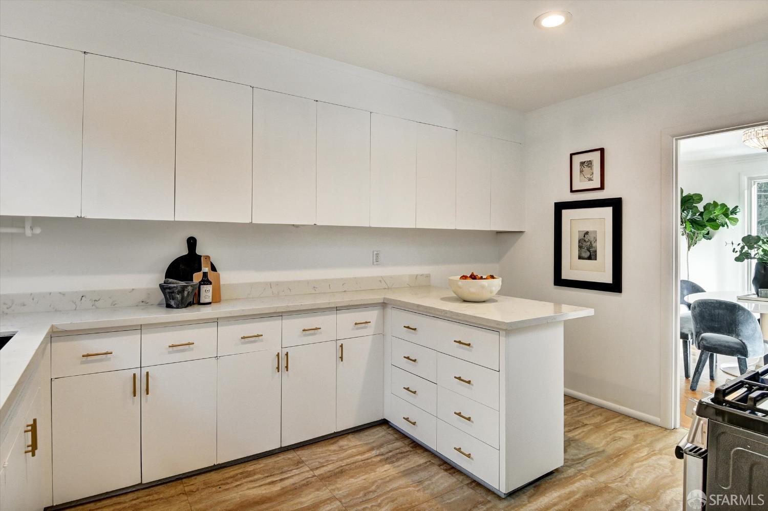 Detail Gallery Image 7 of 34 For 4126 Fulton St, San Francisco,  CA 94121 - 2 Beds | 1 Baths