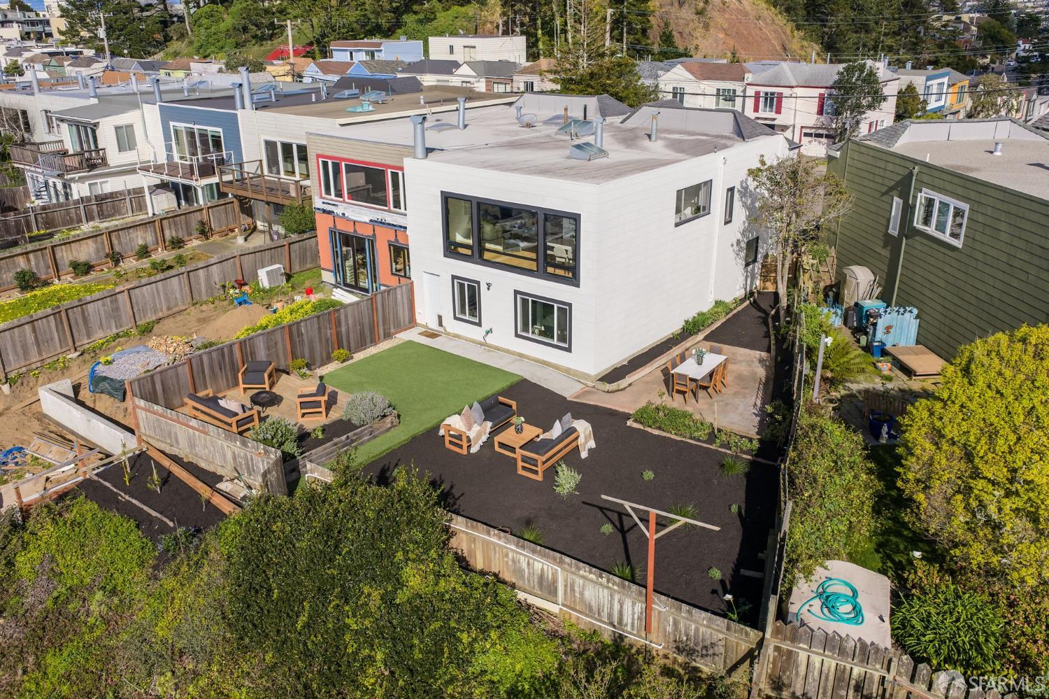 Detail Gallery Image 53 of 57 For 2207 12th Ave, San Francisco,  CA 94116 - 2 Beds | 1 Baths