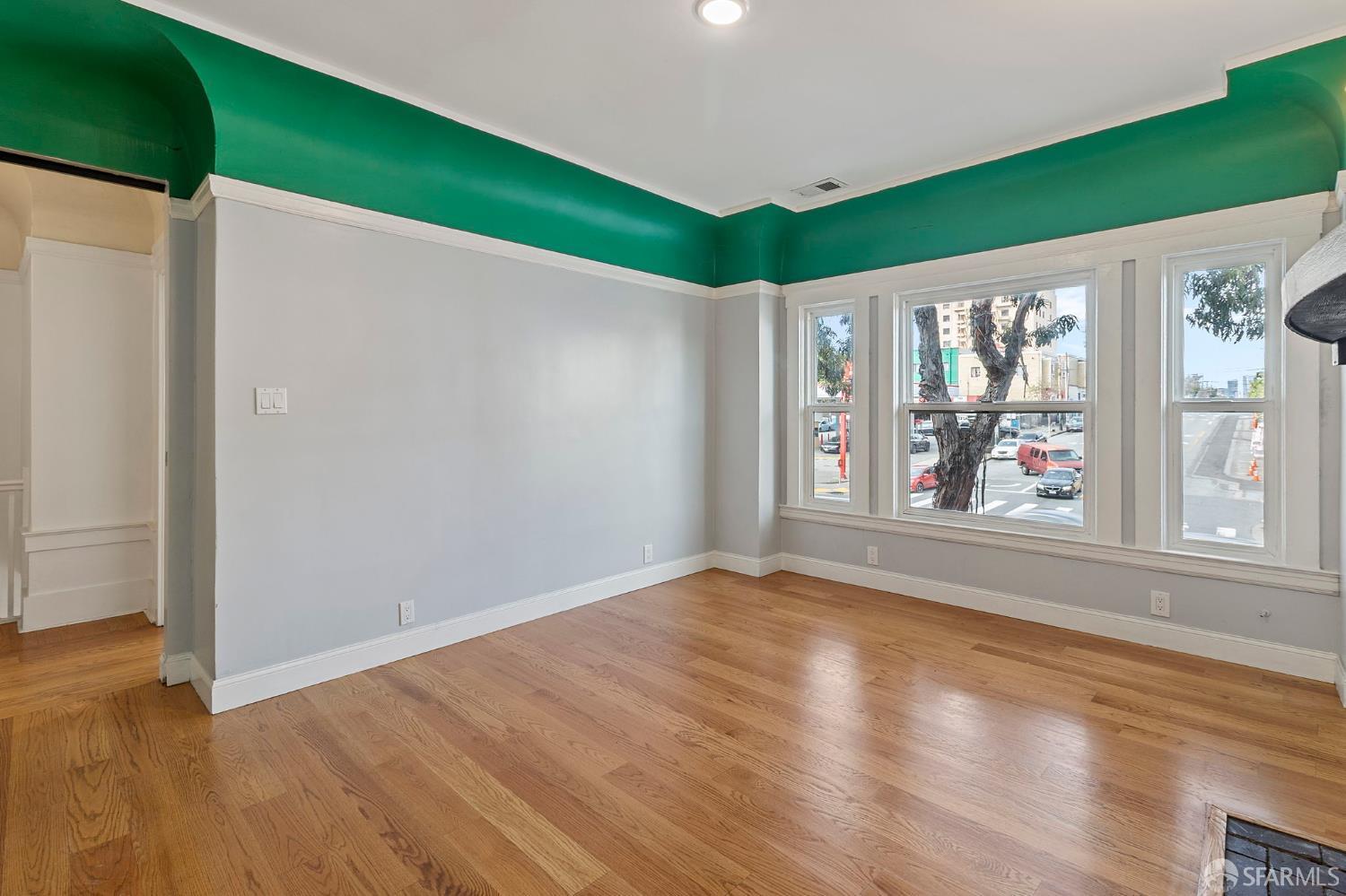 Detail Gallery Image 13 of 32 For 3287 Cesar Chavez St, San Francisco,  CA 94110 - 3 Beds | 2/1 Baths