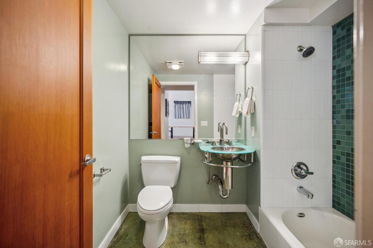 Photo #19: 426102574 Listing: Photo #19