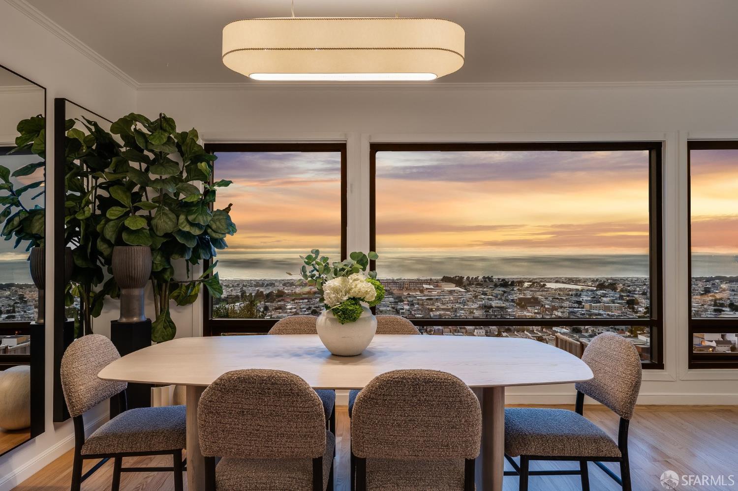 Detail Gallery Image 3 of 57 For 2207 12th Ave, San Francisco,  CA 94116 - 2 Beds | 1 Baths