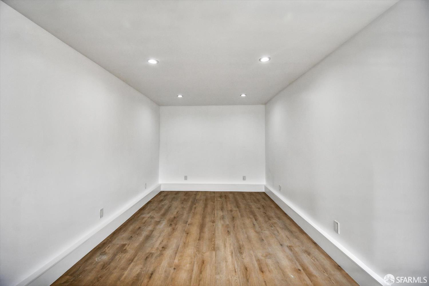 Detail Gallery Image 30 of 32 For 337 Jules Ave, San Francisco,  CA 94112 - 3 Beds | 1 Baths