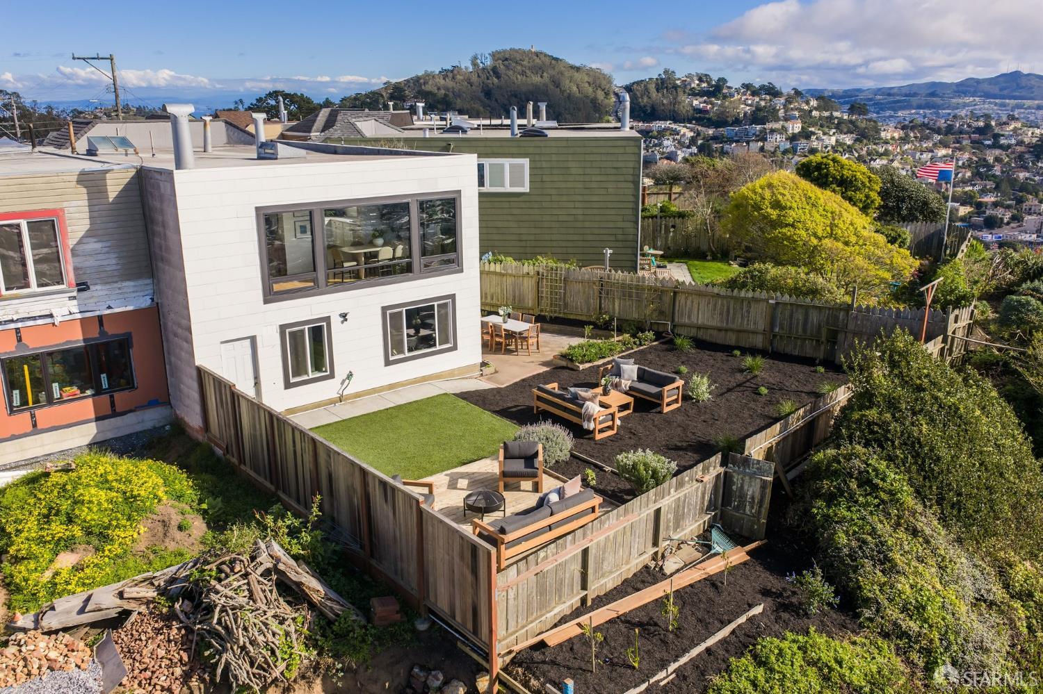 Detail Gallery Image 52 of 57 For 2207 12th Ave, San Francisco,  CA 94116 - 2 Beds | 1 Baths