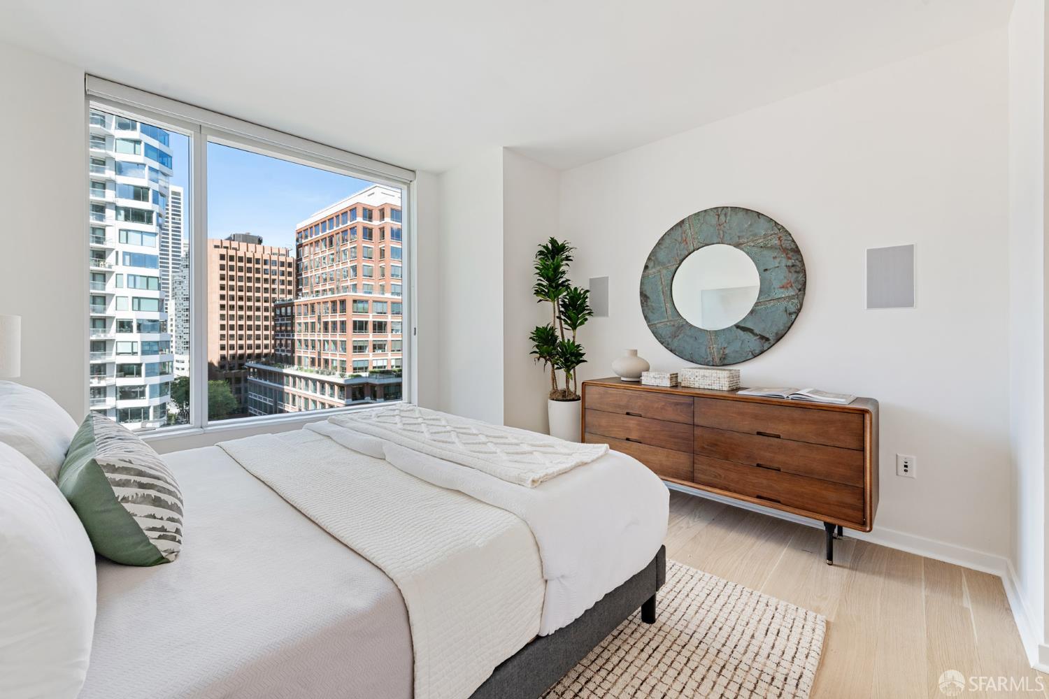Detail Gallery Image 14 of 51 For 338 Spear St 14b,  San Francisco,  CA 94105 - 2 Beds | 2 Baths