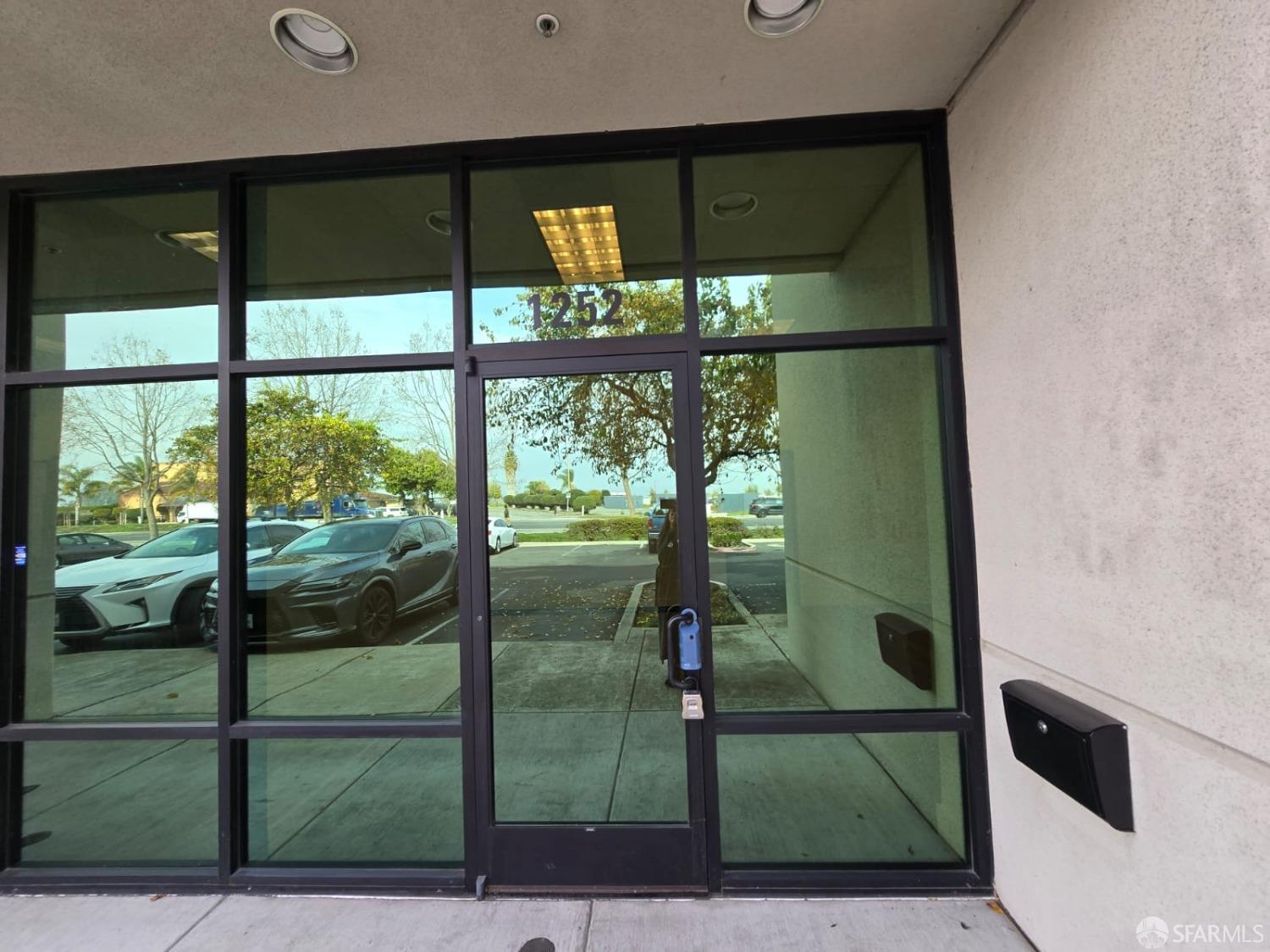 Detail Gallery Image 3 of 20 For 1252 W Winton Ave #7,  Hayward,  CA 94545 - – Beds | – Baths