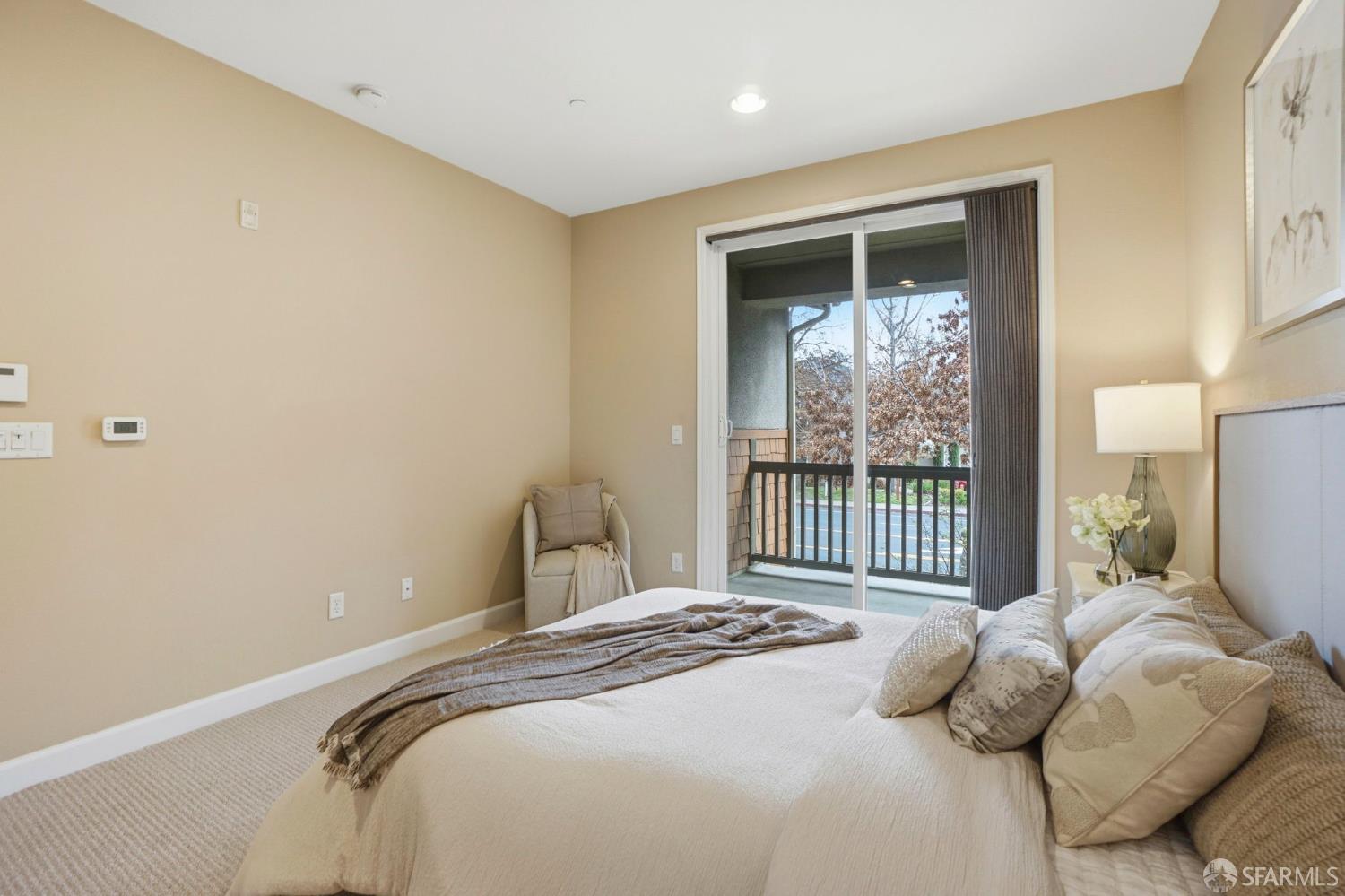 Detail Gallery Image 27 of 59 For 2541 Oak Rd, Walnut Creek,  CA 94597 - 4 Beds | 3/1 Baths