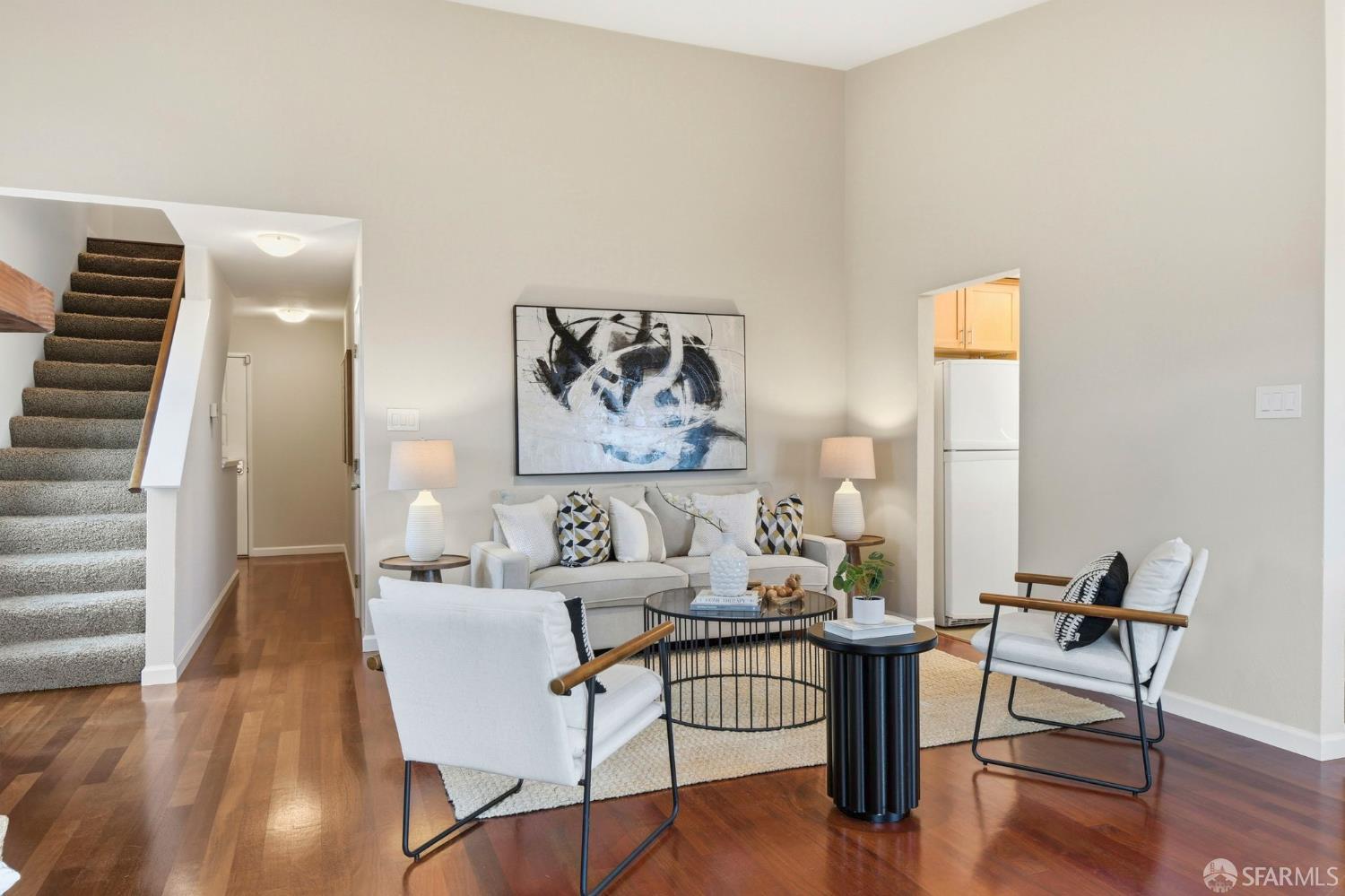 Detail Gallery Image 7 of 50 For 35 Whitecliff Way, San Francisco,  CA 94124 - 3 Beds | 2 Baths