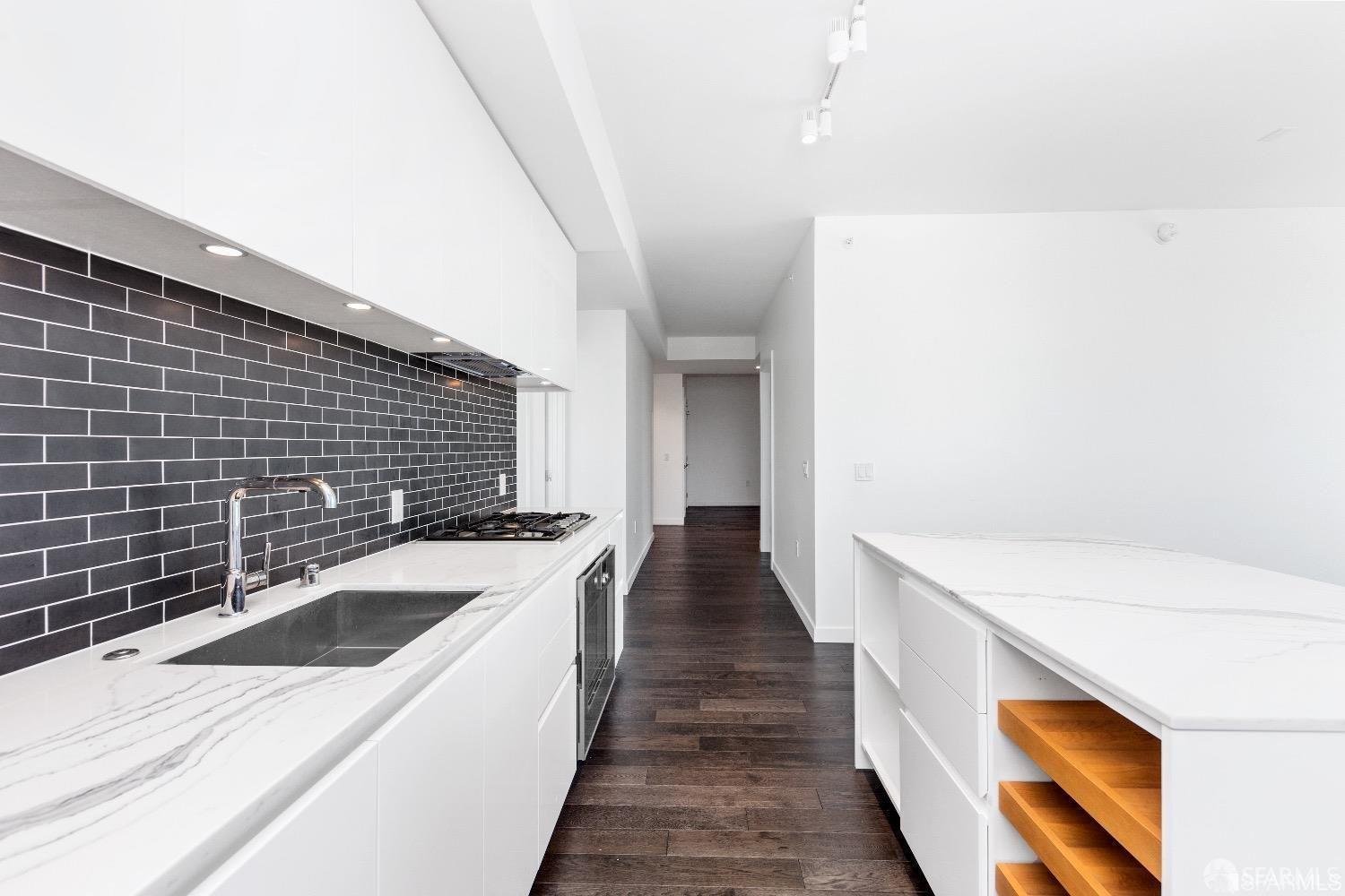 Detail Gallery Image 13 of 54 For 1000 3rd St #1405,  San Francisco,  CA 94158 - 2 Beds | 2 Baths