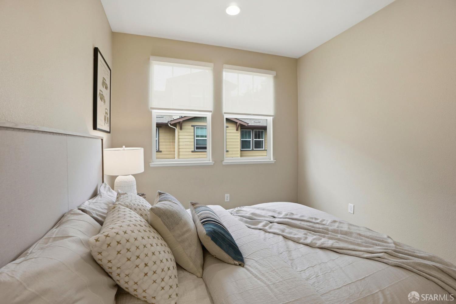 Detail Gallery Image 29 of 59 For 2541 Oak Rd, Walnut Creek,  CA 94597 - 4 Beds | 3/1 Baths