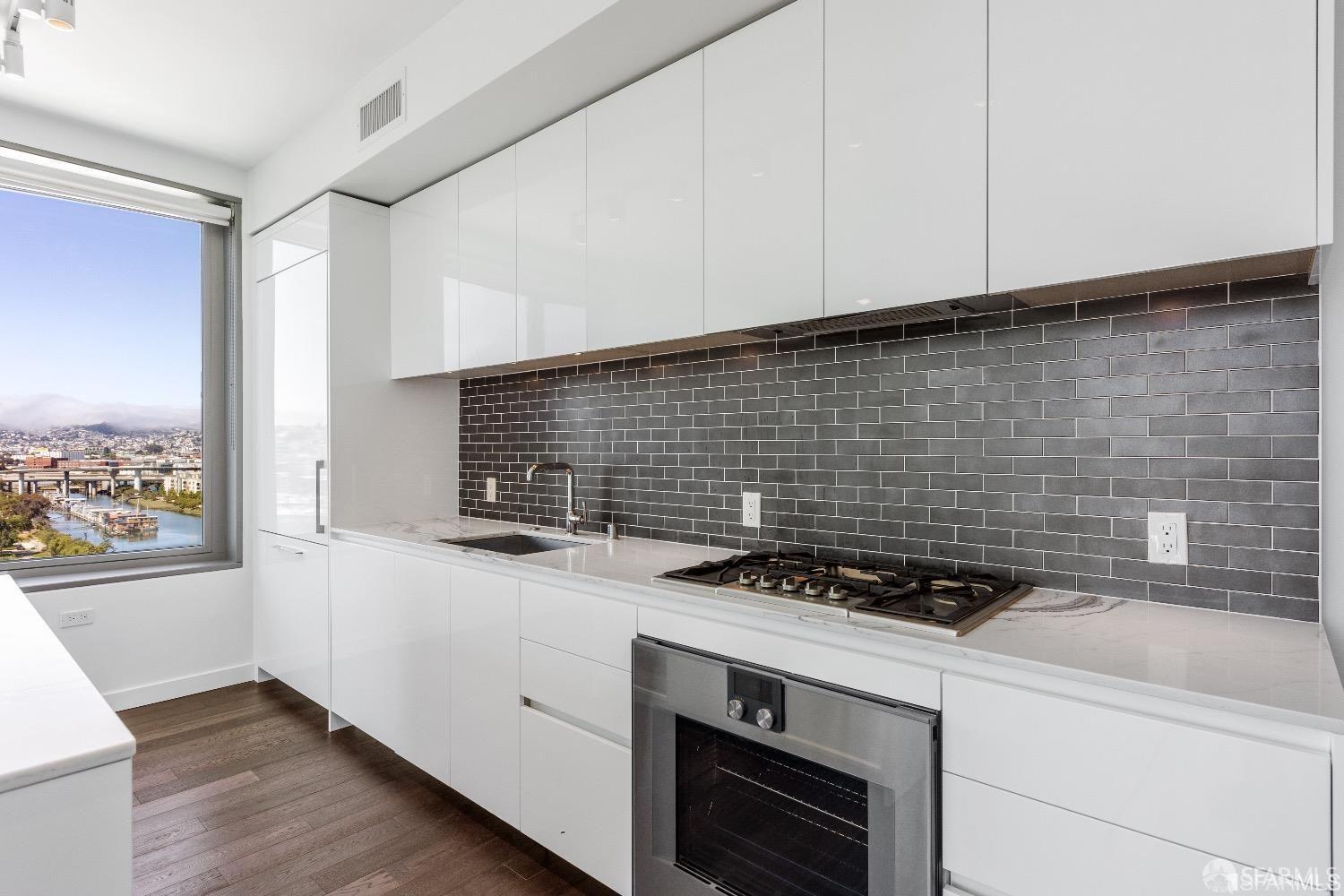 Detail Gallery Image 15 of 54 For 1000 3rd St #1405,  San Francisco,  CA 94158 - 2 Beds | 2 Baths