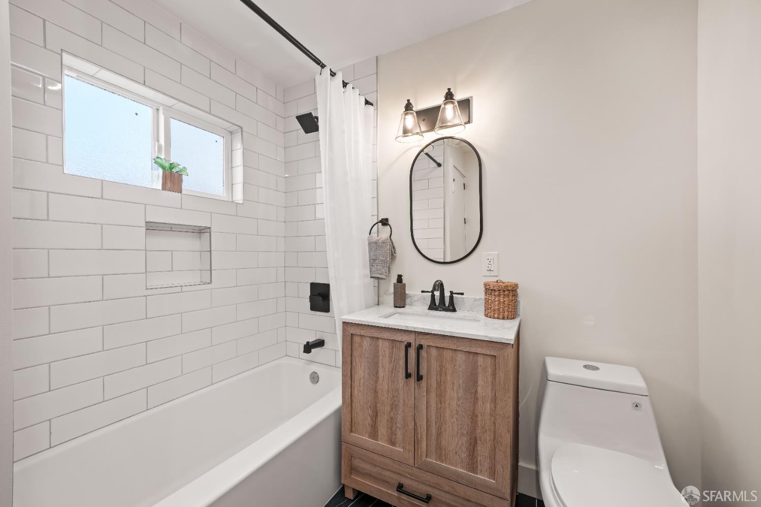 Detail Gallery Image 25 of 28 For 914 44th St, Oakland,  CA 94608 - – Beds | – Baths