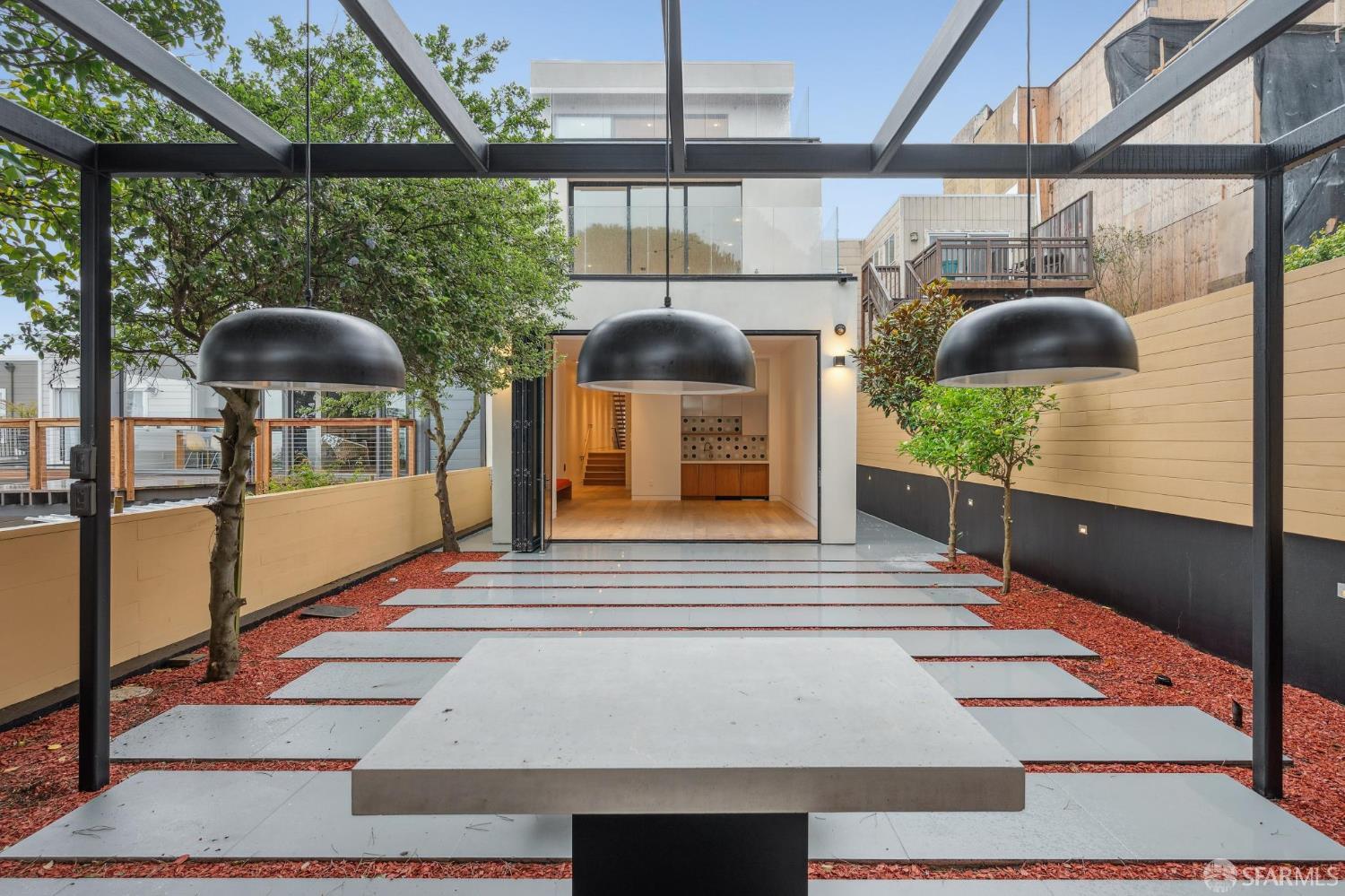 Detail Gallery Image 34 of 39 For 752 Duncan St, San Francisco,  CA 94131 - 5 Beds | 5/1 Baths