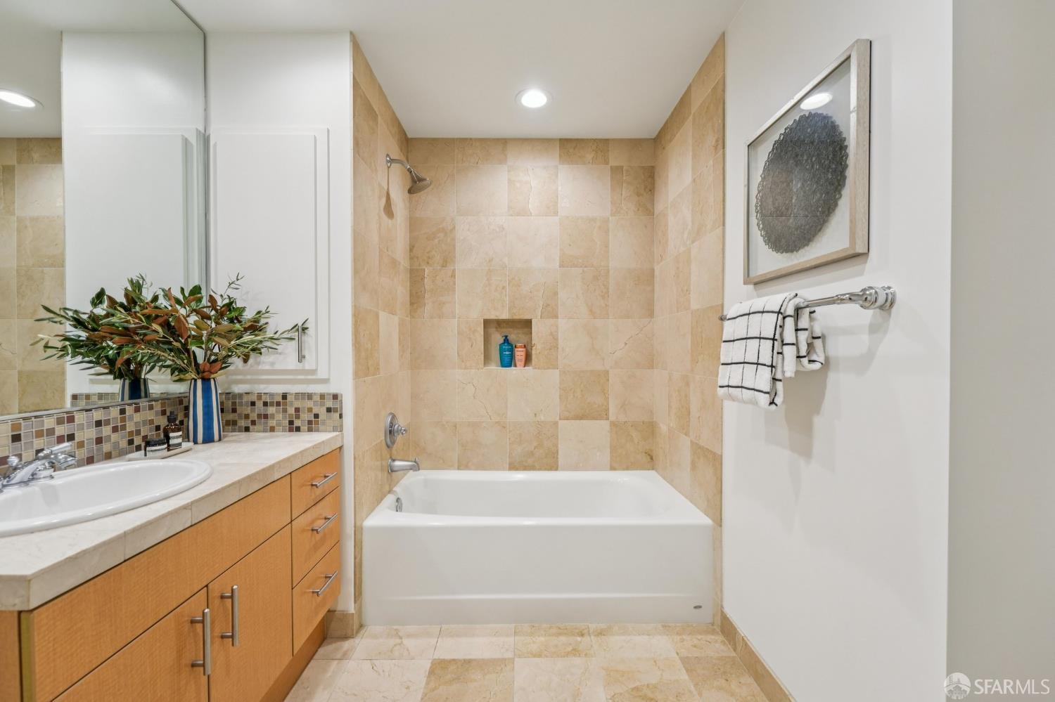 Photo #31: 426103293 Listing: Photo #31