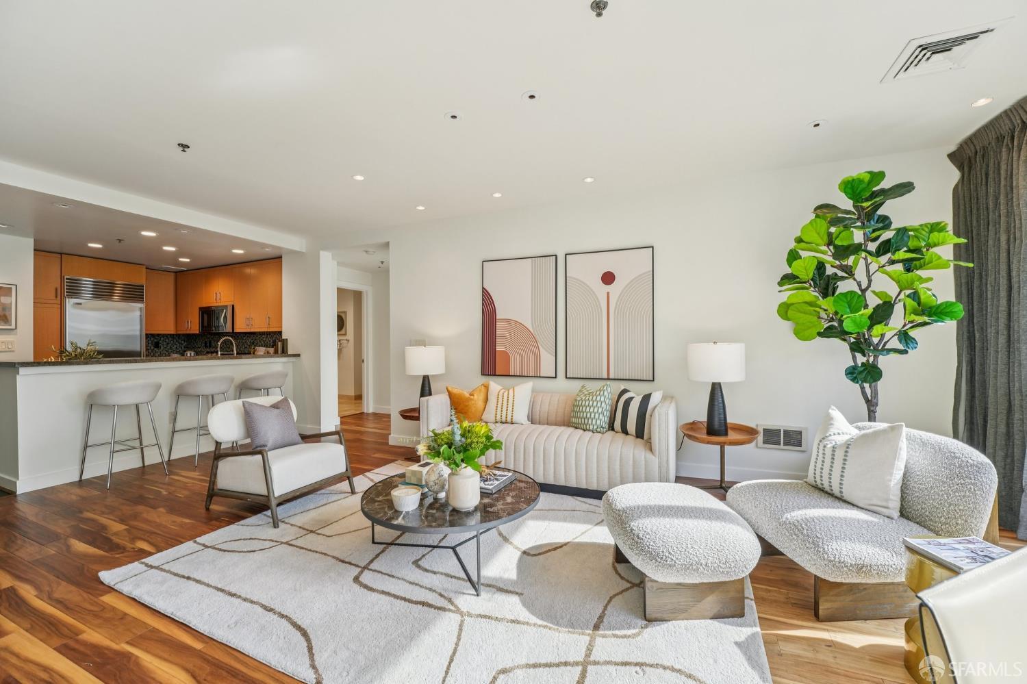 Photo #4: 426103293 Listing: Photo #4