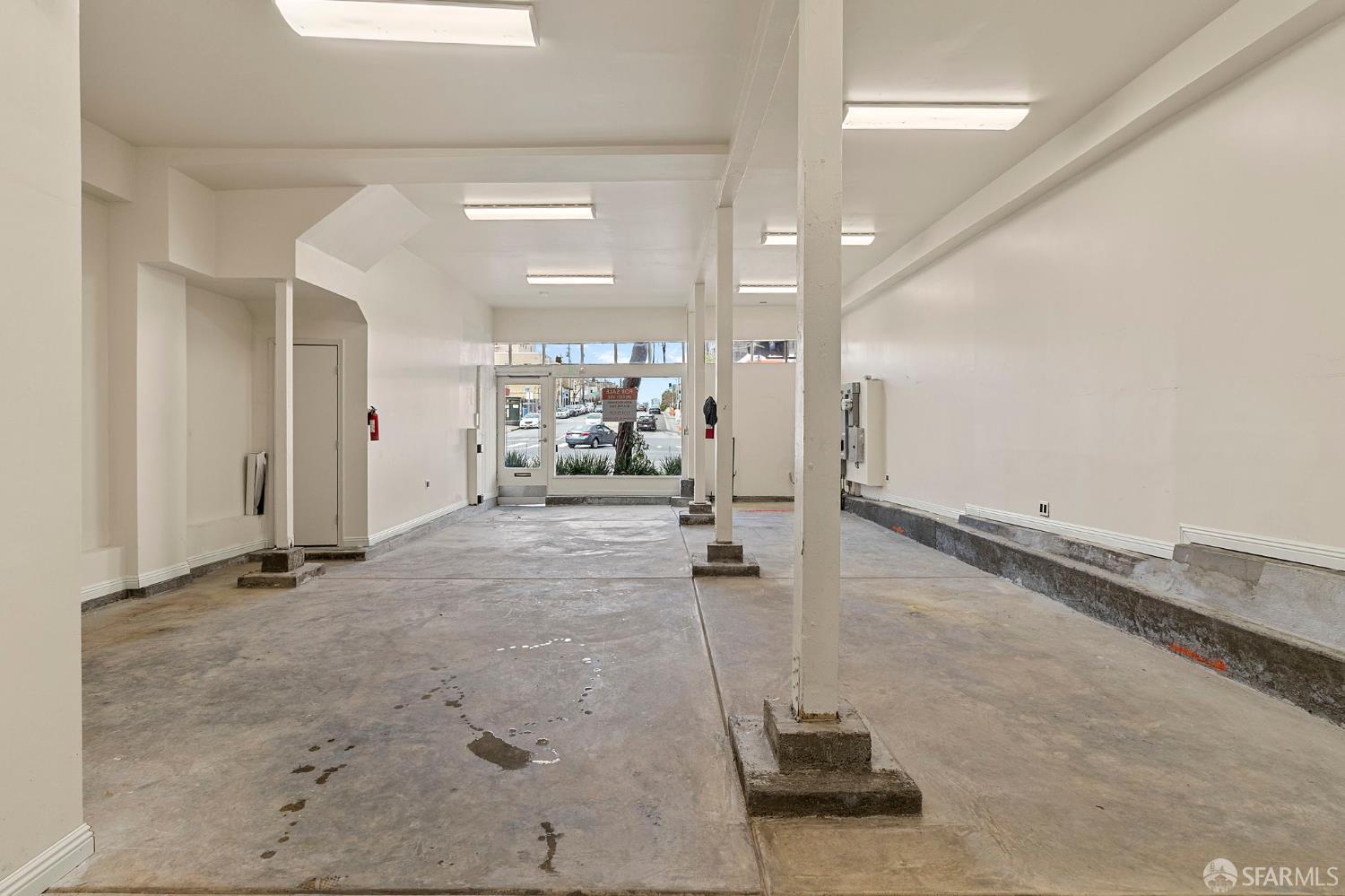 Detail Gallery Image 28 of 32 For 3287 Cesar Chavez St, San Francisco,  CA 94110 - 3 Beds | 2/1 Baths