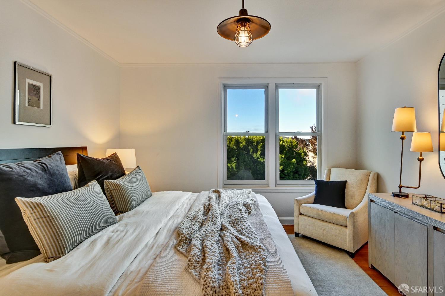 Detail Gallery Image 16 of 34 For 4126 Fulton St, San Francisco,  CA 94121 - 2 Beds | 1 Baths