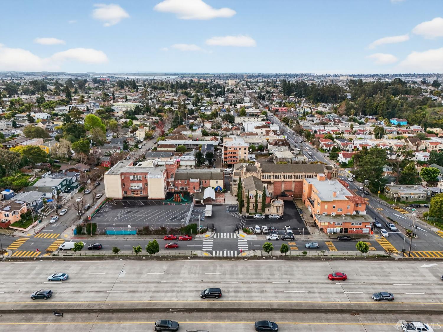 Detail Gallery Image 10 of 15 For 3226 Champion St, Oakland,  CA 92602 - 4 Beds | 3 Baths