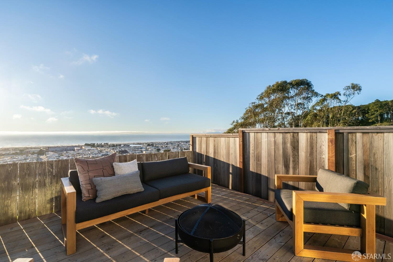 Detail Gallery Image 30 of 57 For 2207 12th Ave, San Francisco,  CA 94116 - 2 Beds | 1 Baths