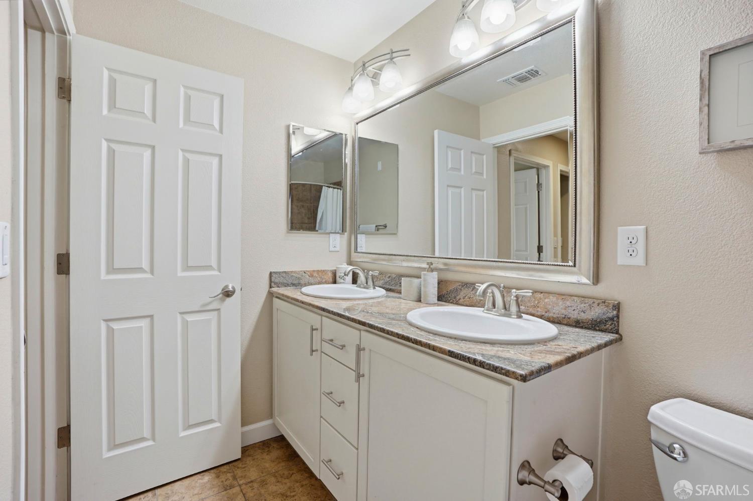 Detail Gallery Image 44 of 59 For 2541 Oak Rd, Walnut Creek,  CA 94597 - 4 Beds | 3/1 Baths