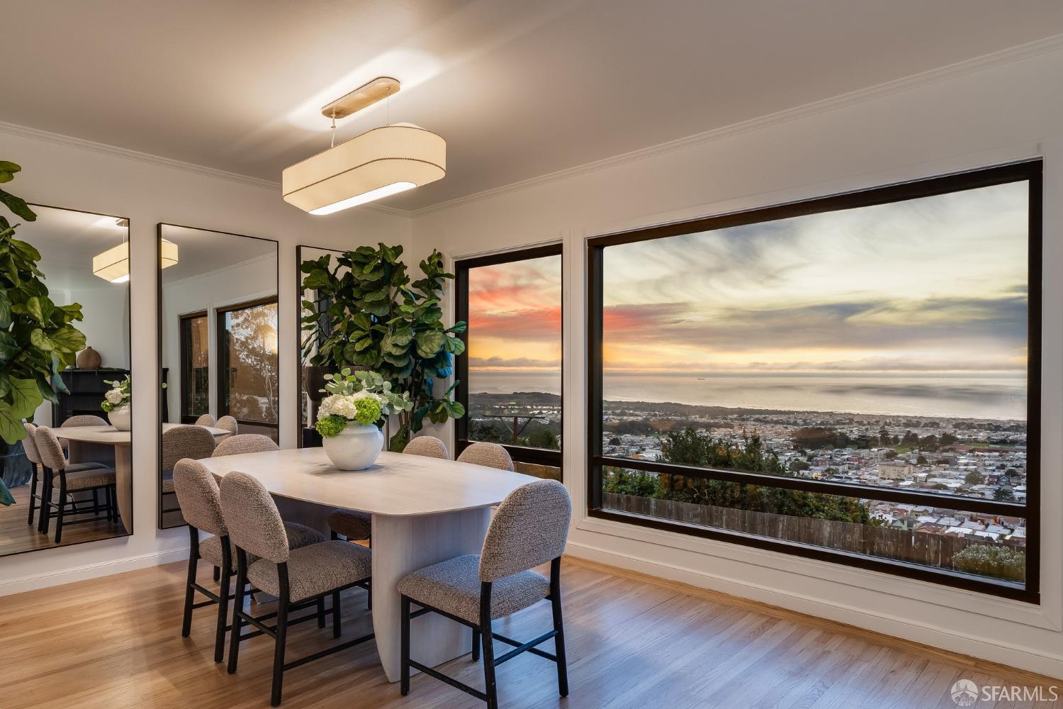 Detail Gallery Image 2 of 57 For 2207 12th Ave, San Francisco,  CA 94116 - 2 Beds | 1 Baths