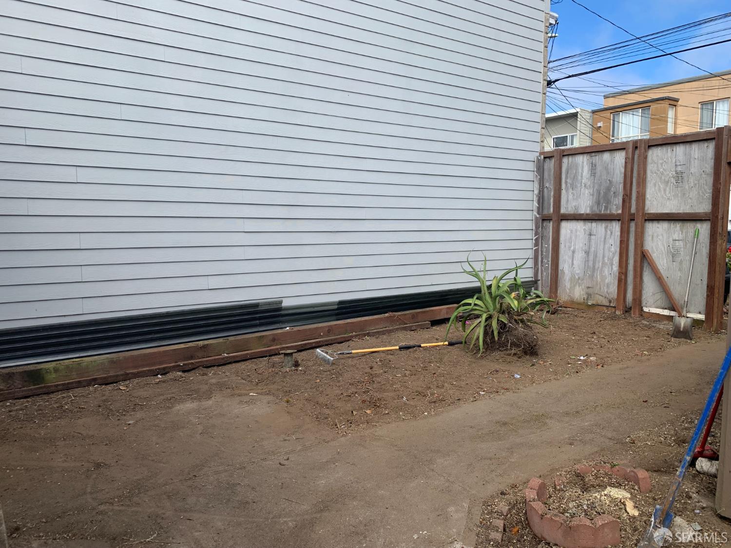 Detail Gallery Image 7 of 14 For 271 Granada Ave, San Francisco,  CA 94112 - 1 Beds | 1 Baths