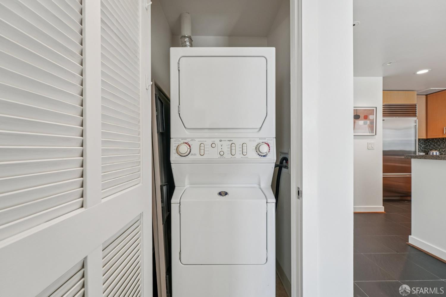 Photo #34: 426103293 Listing: Photo #34