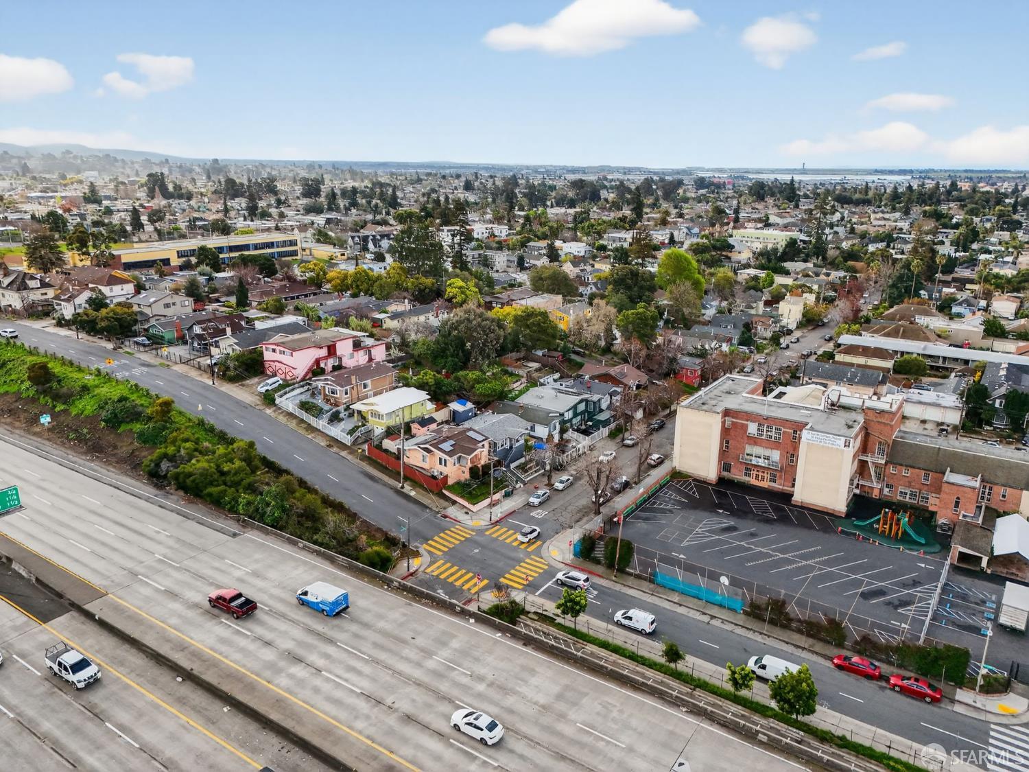 Detail Gallery Image 8 of 15 For 3226 Champion St, Oakland,  CA 92602 - 4 Beds | 3 Baths