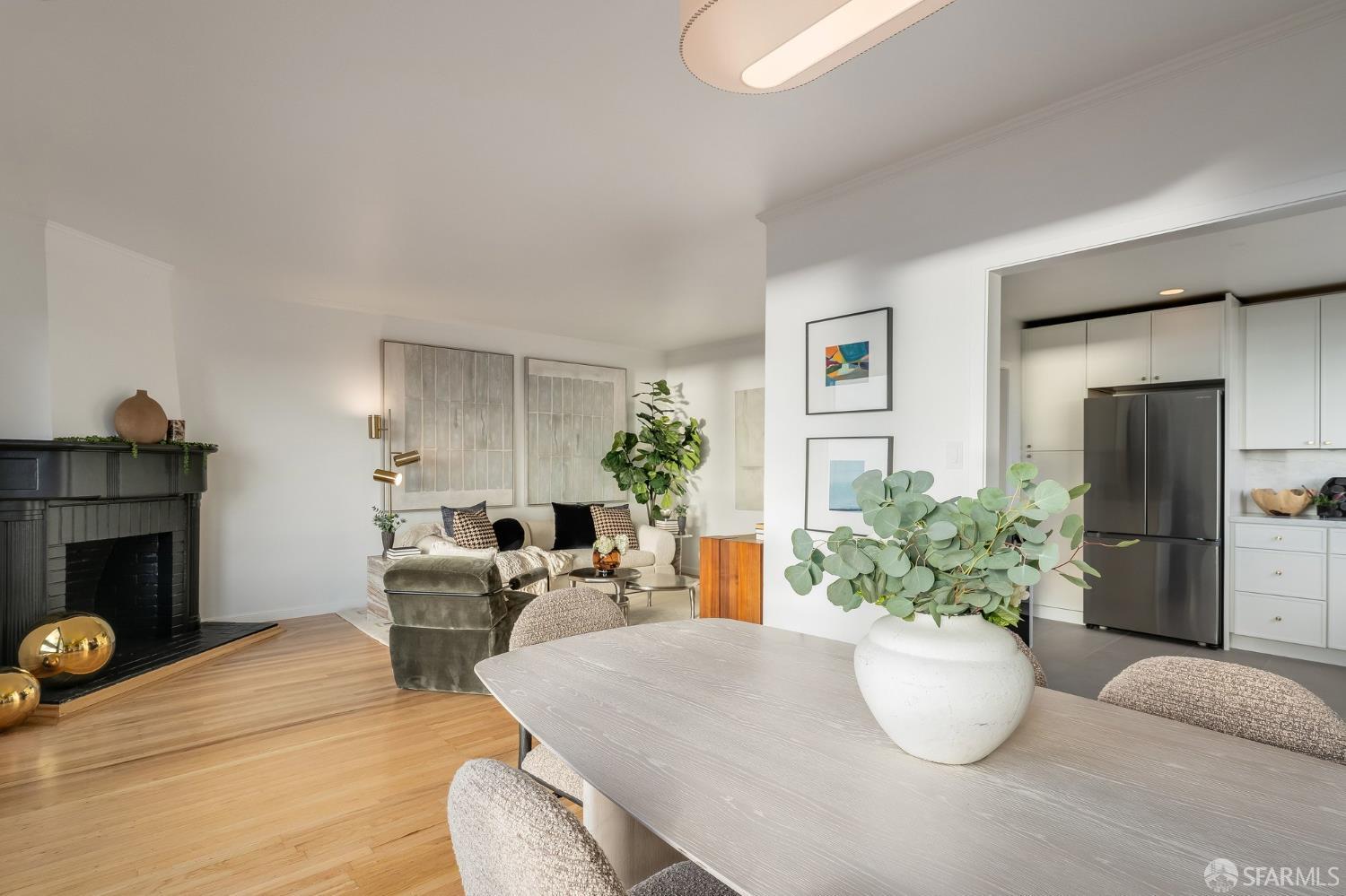 Detail Gallery Image 9 of 57 For 2207 12th Ave, San Francisco,  CA 94116 - 2 Beds | 1 Baths