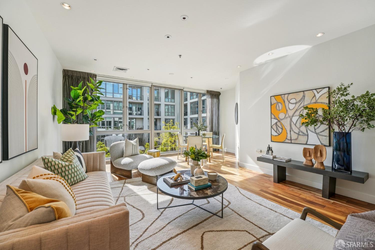 Photo #2: 426103293 Listing: Photo #2