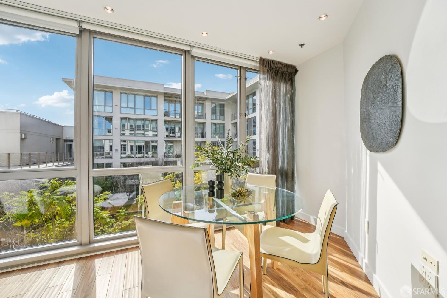 Photo #8: 426103293 Listing: Photo #8