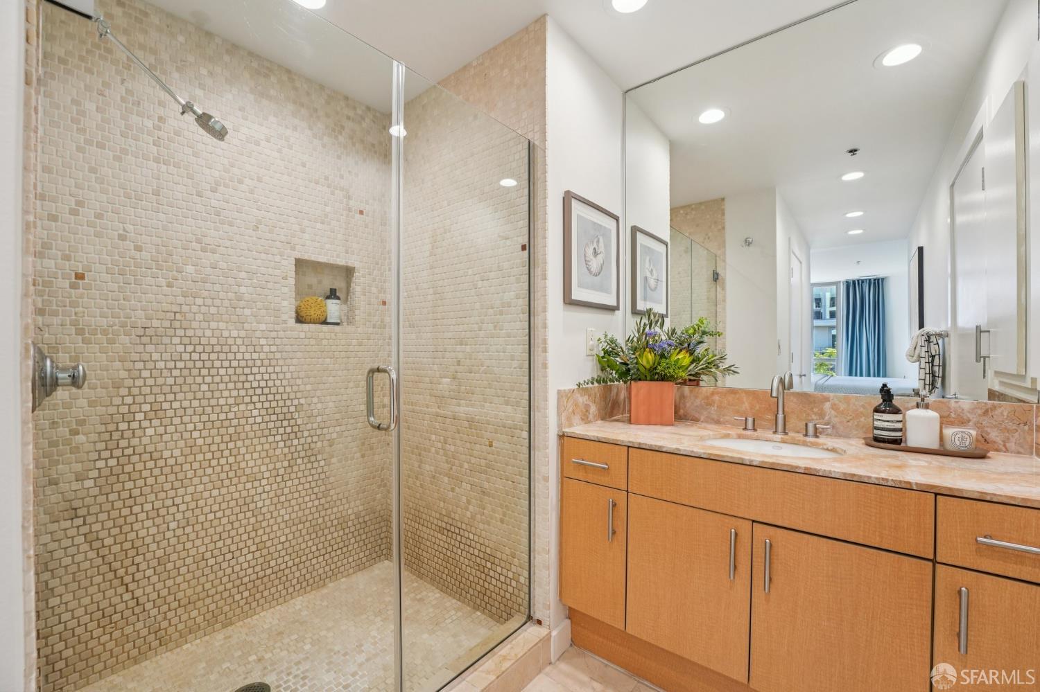 Photo #21: 426103293 Listing: Photo #21