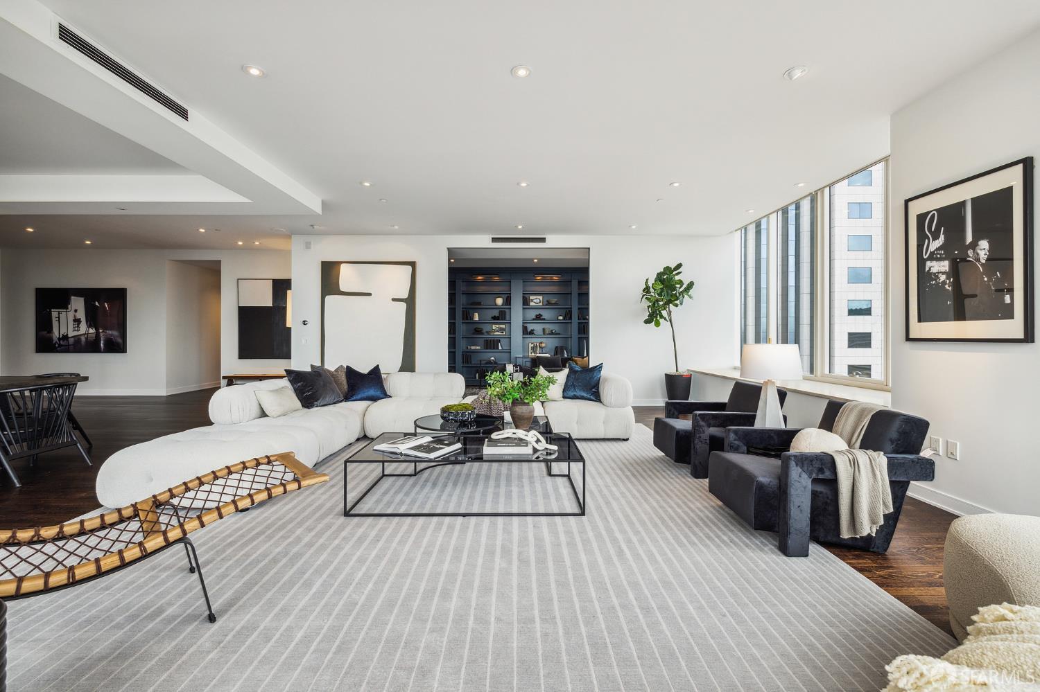 Photo #9: 426107975 Listing: Photo #9