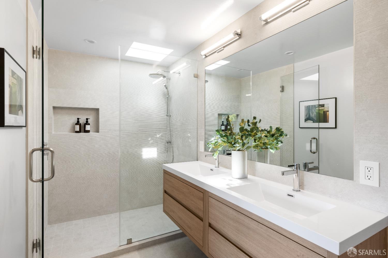 Detail Gallery Image 34 of 55 For 37 Los Altos Sqr, Los Altos,  CA 94022 - 2 Beds | 2/1 Baths