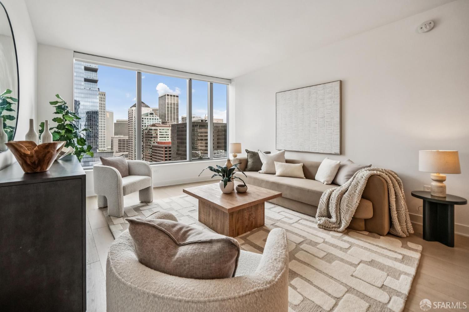 Photo #1: 426108802 Listing: Photo #1