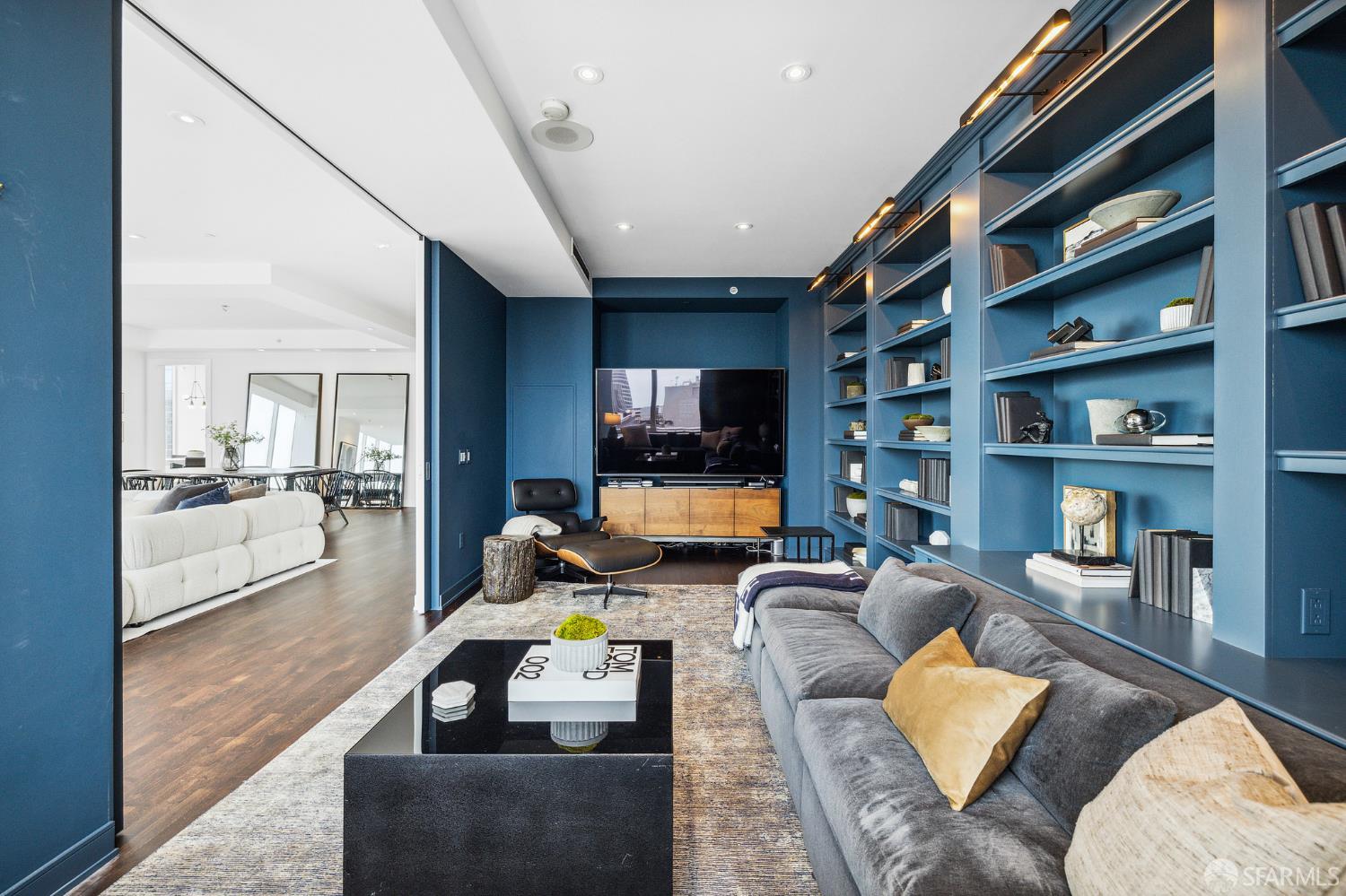 Photo #14: 426107975 Listing: Photo #14