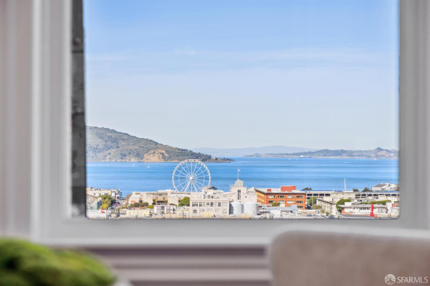 Detail Gallery Image 15 of 46 For 776 Green St, San Francisco,  CA 94133 - 3 Beds | 1 Baths