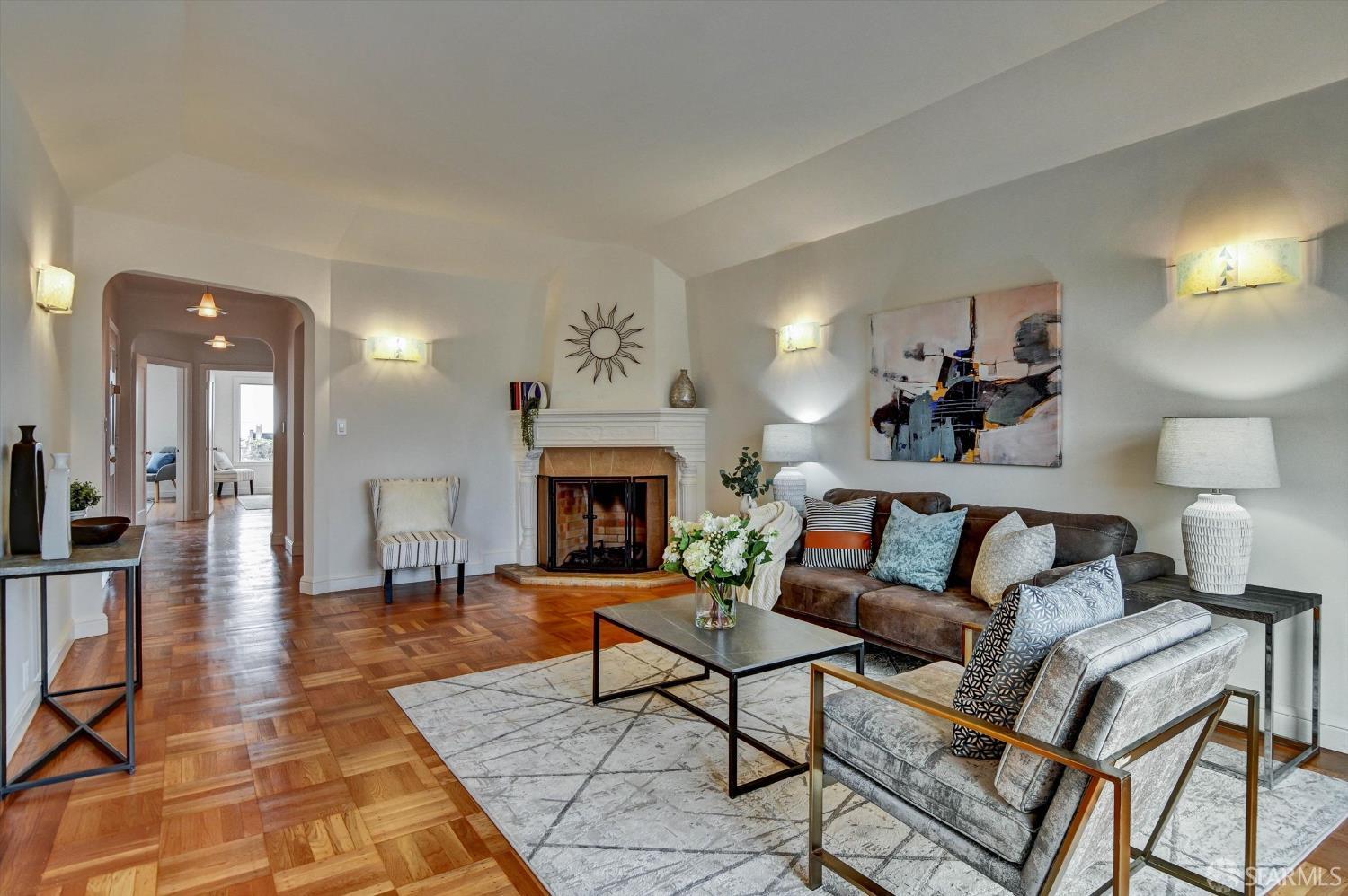 Detail Gallery Image 12 of 44 For 2531 30th Ave, San Francisco,  CA 94116 - 3 Beds | 2 Baths