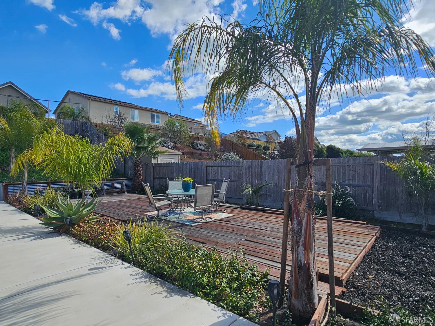 Detail Gallery Image 26 of 26 For 1535 Goldenstar Ct, Hollister,  CA 95023 - 3 Beds | 2/1 Baths