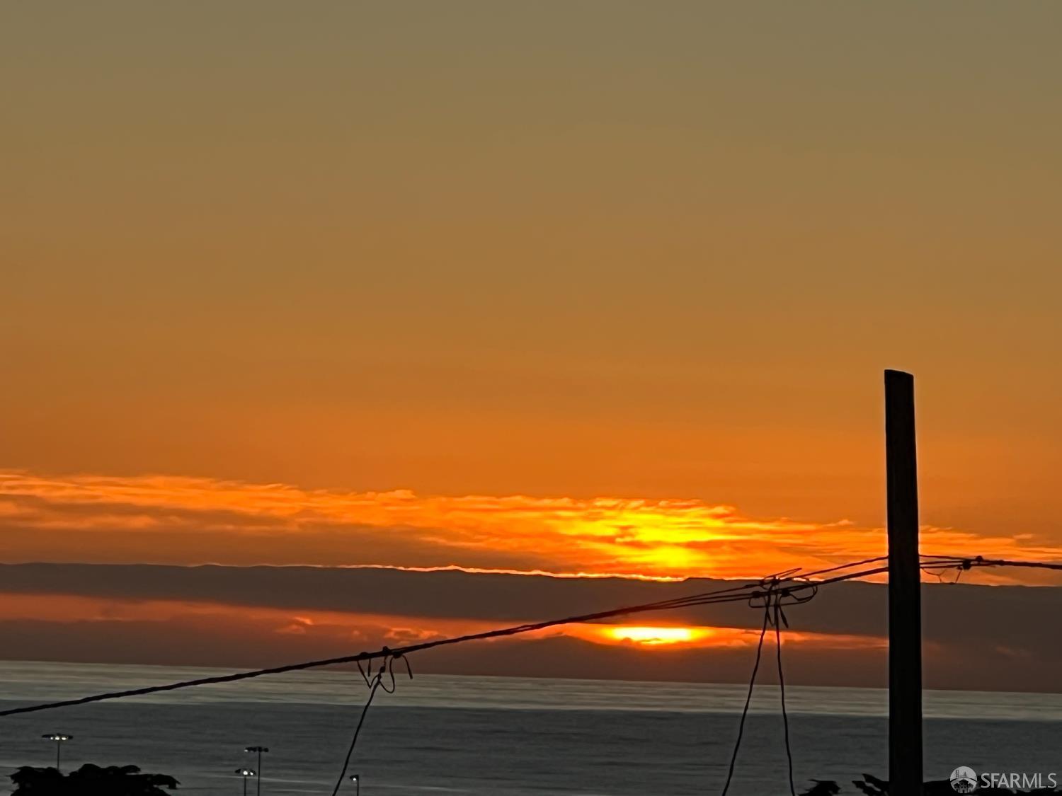 Detail Gallery Image 6 of 44 For 2531 30th Ave, San Francisco,  CA 94116 - 3 Beds | 2 Baths