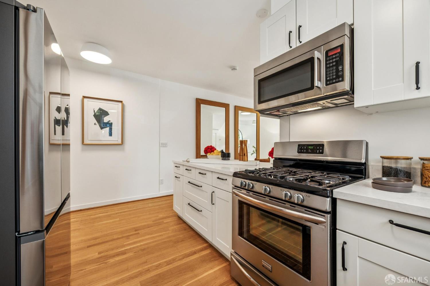 Detail Gallery Image 9 of 11 For 240 Alma St, San Francisco,  CA 94117 - 1 Beds | 1 Baths