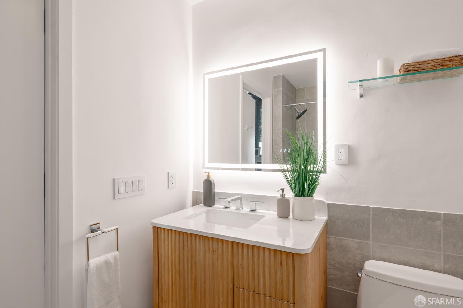 Photo #20: 426106192 Listing: Photo #20