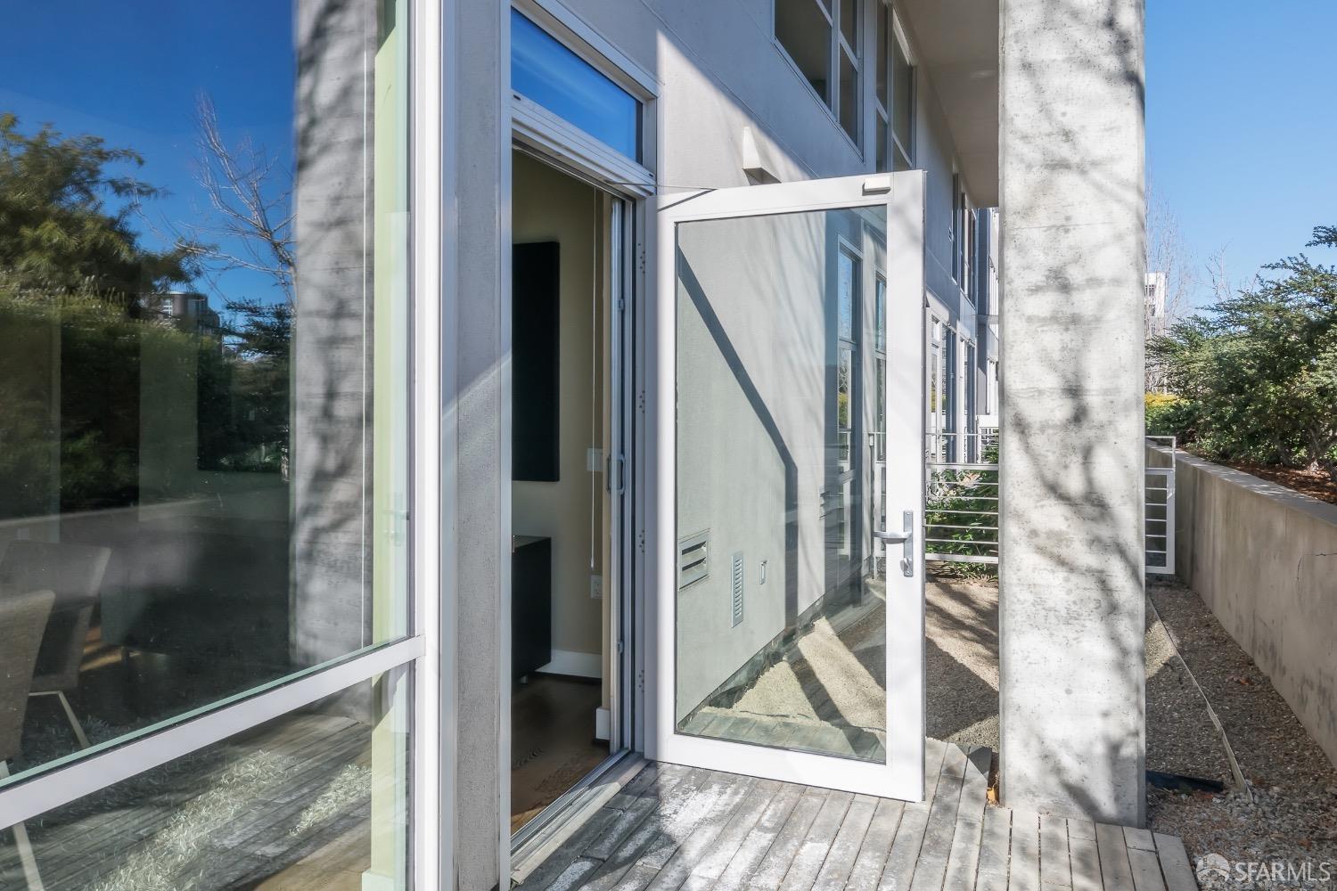 Detail Gallery Image 32 of 53 For 235 Berry St #110,  San Francisco,  CA 94158 - 3 Beds | 3 Baths