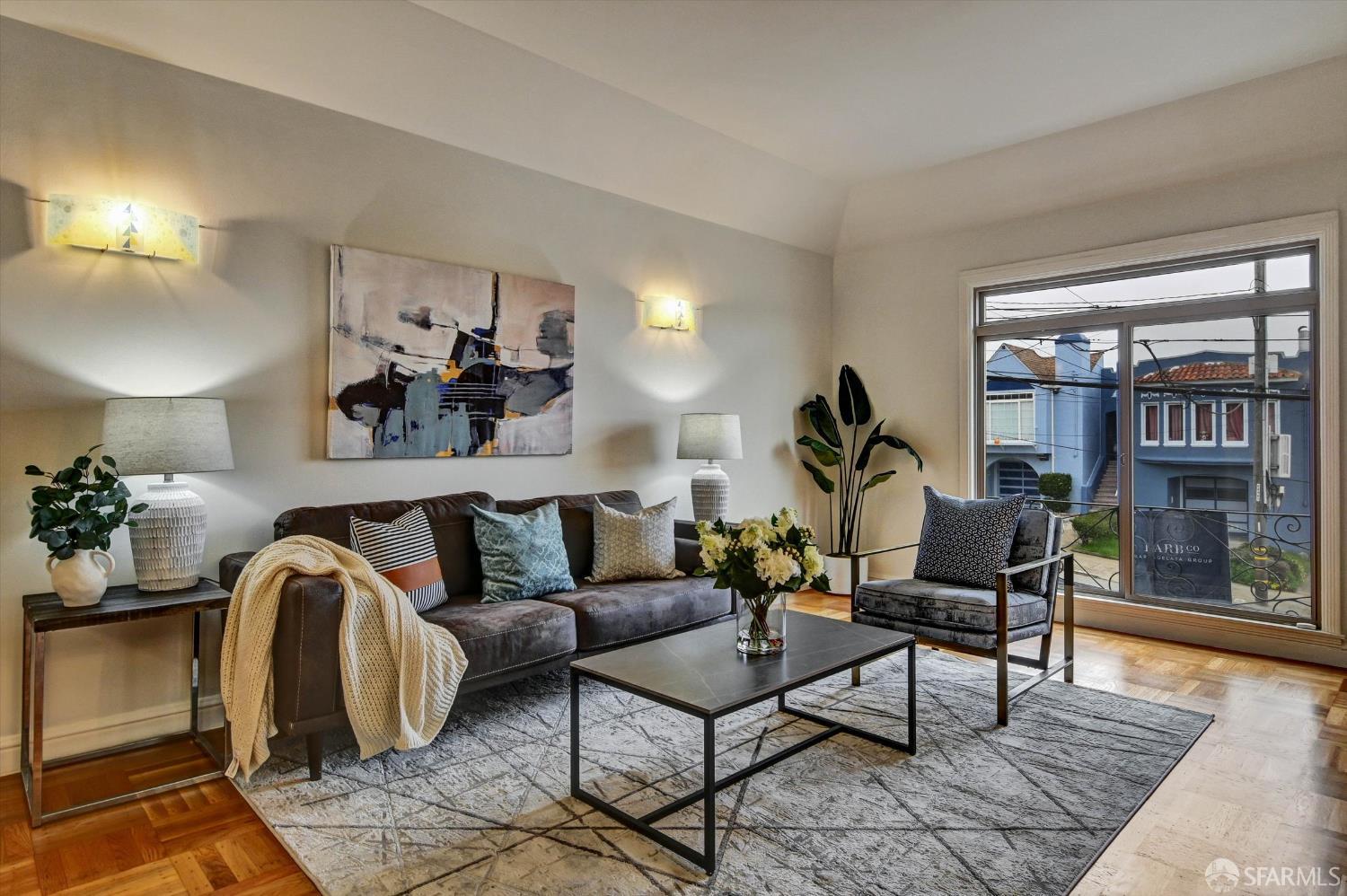 Detail Gallery Image 11 of 44 For 2531 30th Ave, San Francisco,  CA 94116 - 3 Beds | 2 Baths