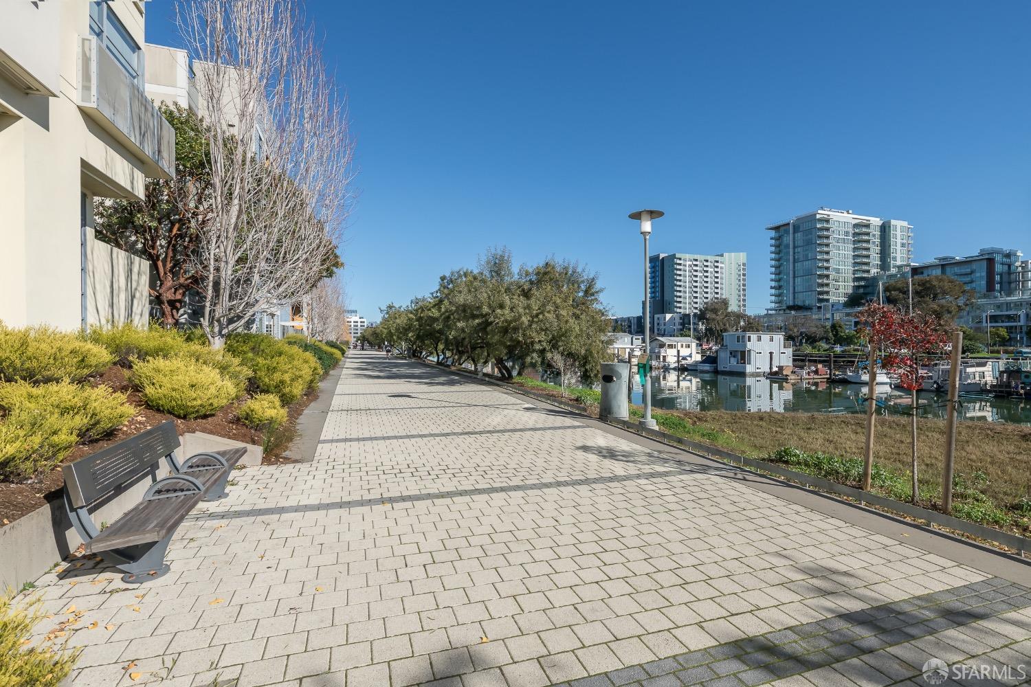 Detail Gallery Image 17 of 53 For 235 Berry St #110,  San Francisco,  CA 94158 - 3 Beds | 3 Baths